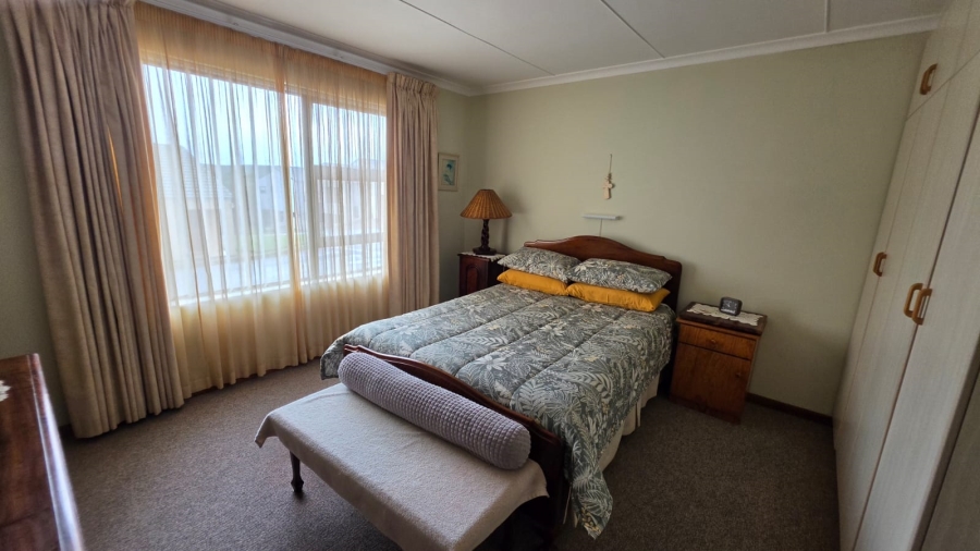 3 Bedroom Property for Sale in Stilbaai Wes Western Cape